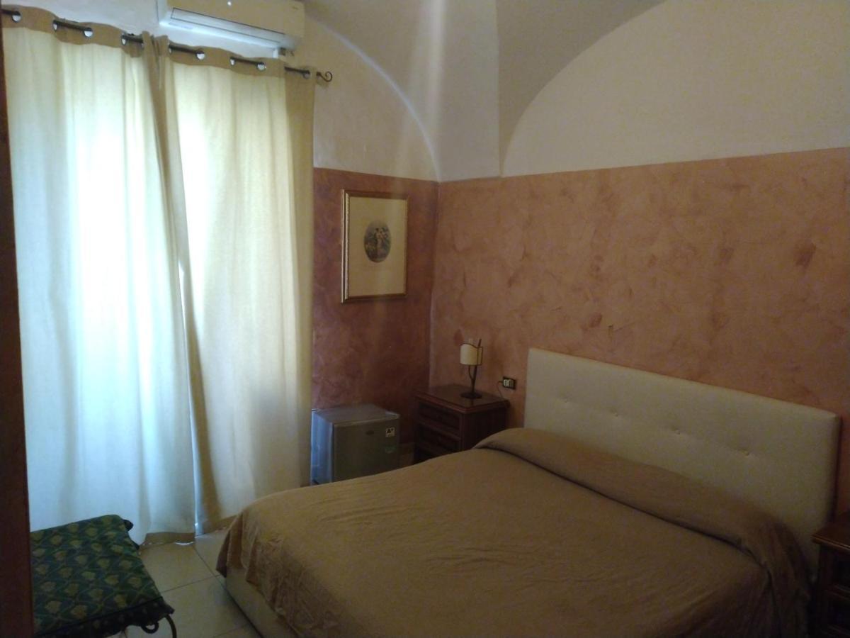 Hotel Centrale Europa Catania Kültér fotó