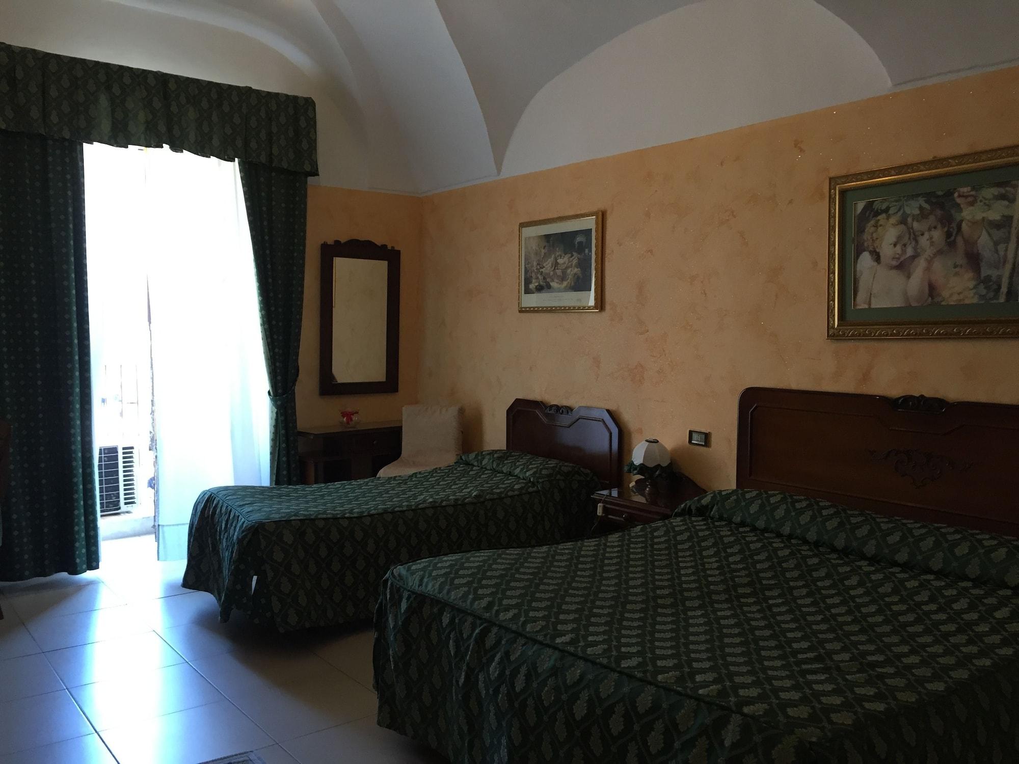 Hotel Centrale Europa Catania Kültér fotó
