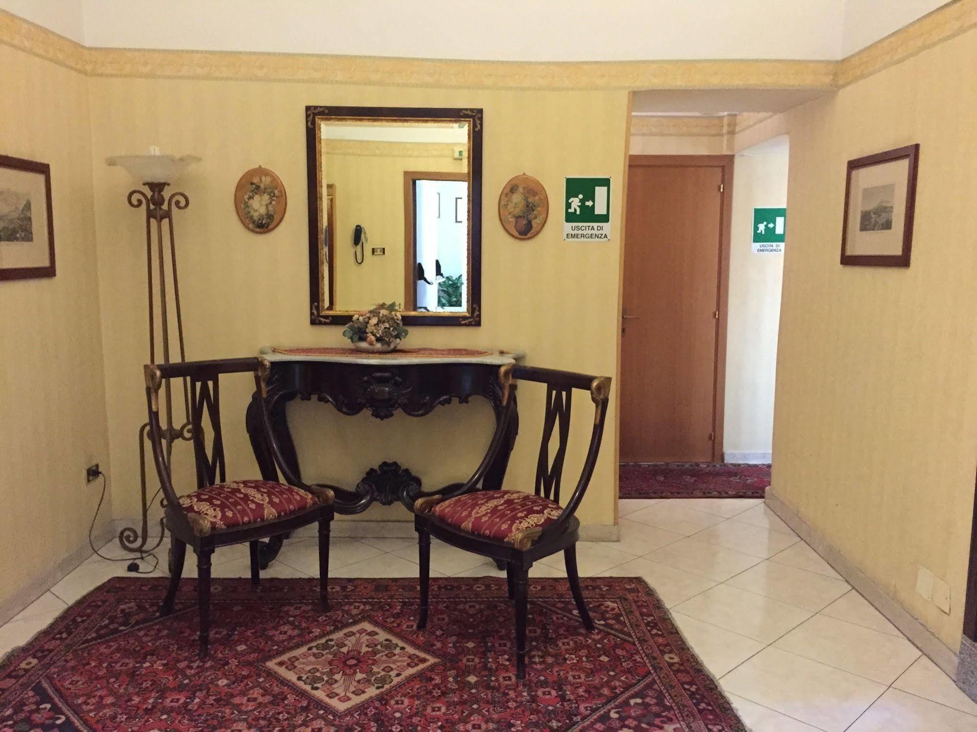 Hotel Centrale Europa Catania Kültér fotó