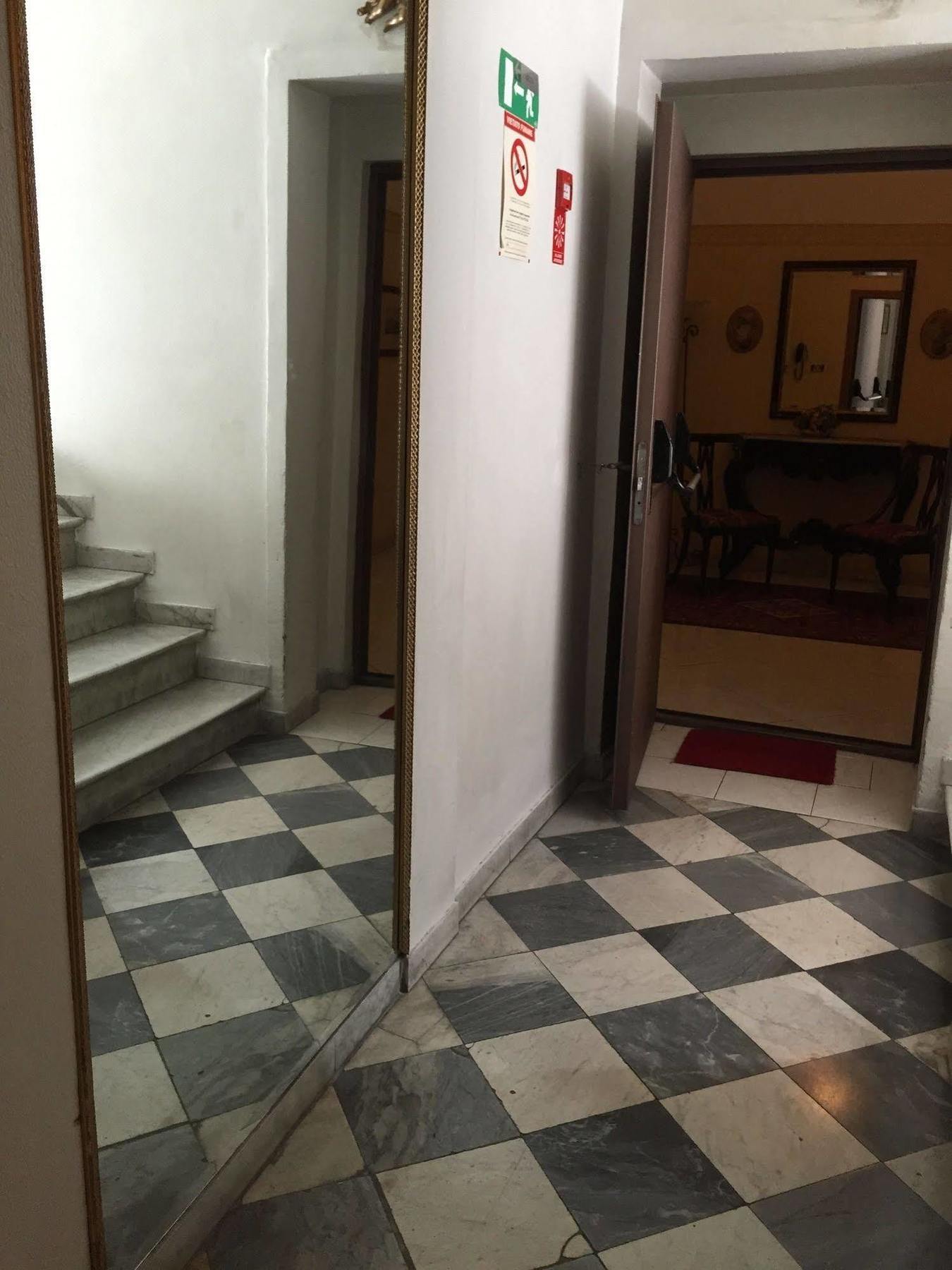 Hotel Centrale Europa Catania Kültér fotó